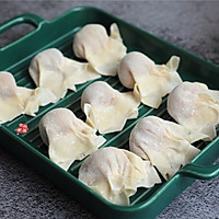 虾皮香菇鲜肉馄饨的做法图解11