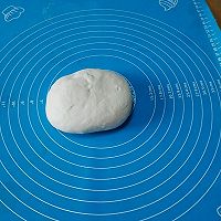 鲜虾腊肠杂蔬披萨的做法图解1