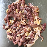 腊肠煲仔饭的做法图解2