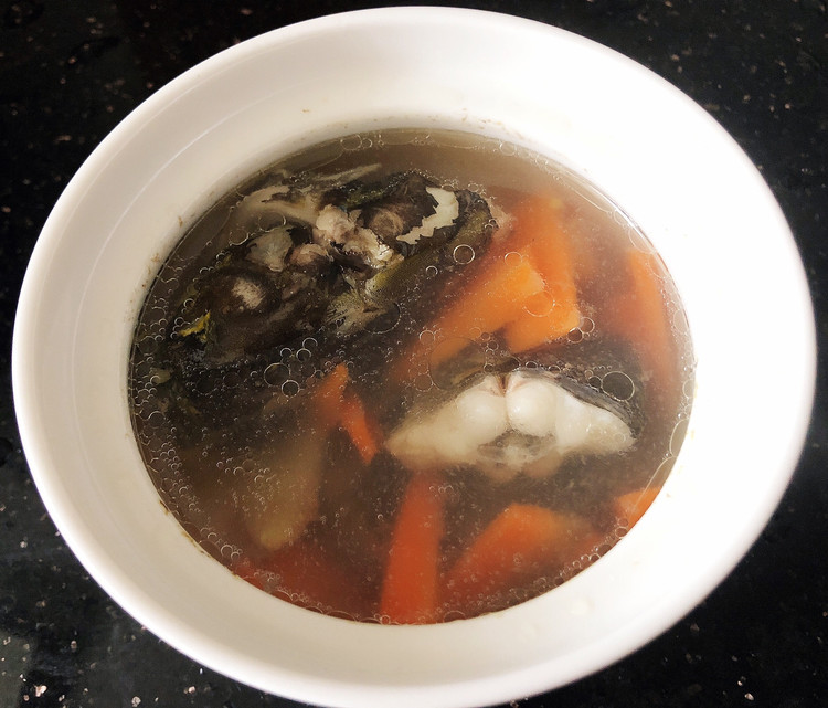 清炖黄甲鱼汤的做法