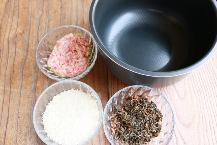 #苏泊尔智能电饭煲#梅干菜肉丁焖饭的做法图解1