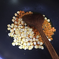 牛肉粒炒饭的做法图解7
