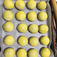 蛋黄酥的做法图解16