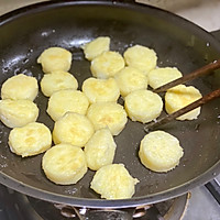 #味达美名厨福气汁，新春添口福# 三鲜日本豆腐炒虾仁的做法图解9