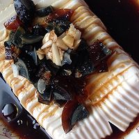皮蛋豆腐的做法图解2