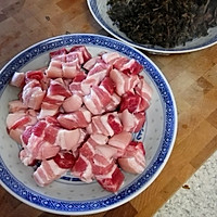 霉干菜烧肉（不用煎炒炸）的做法图解2