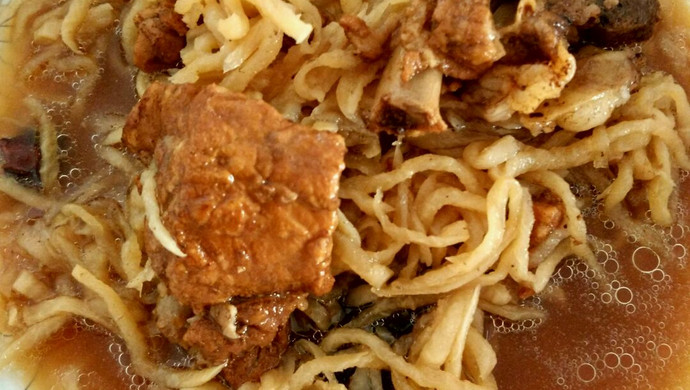 排骨炖白萝卜干