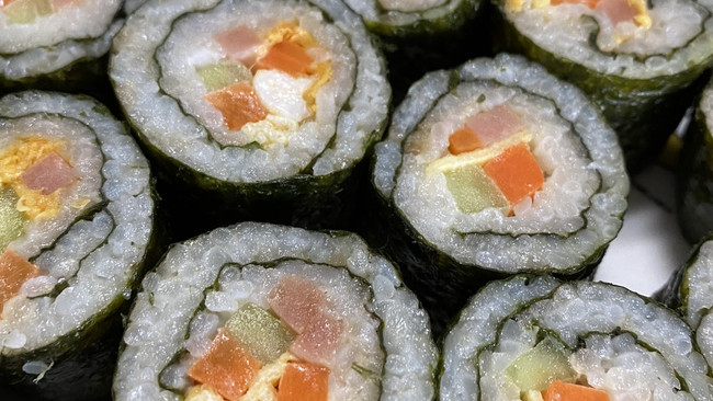 简单美味的家庭寿司的做法
