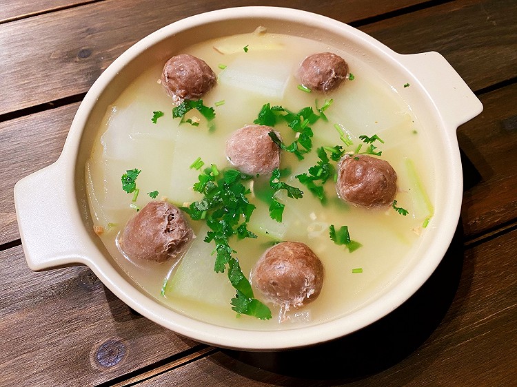 冬瓜肉丸汤（减脂餐）的做法