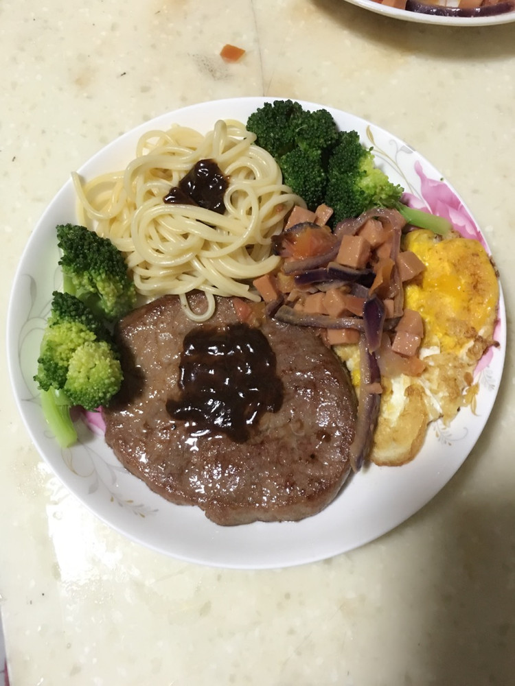 意大利面牛排的做法