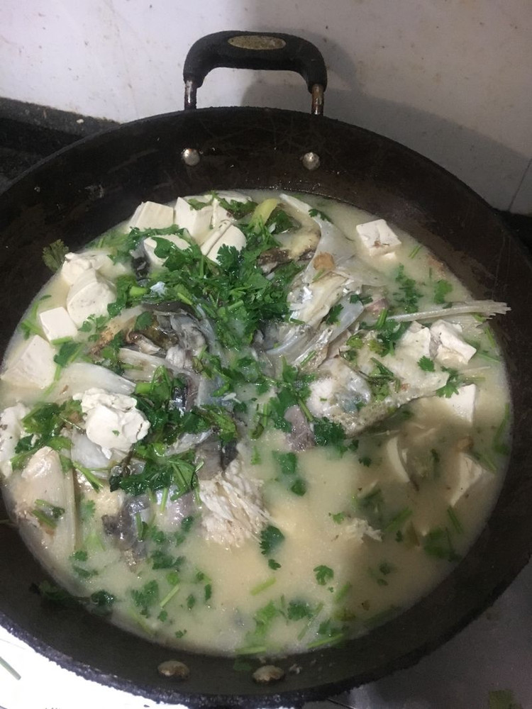 鱼头豆腐汤～一次成功的超鲜美味的做法
