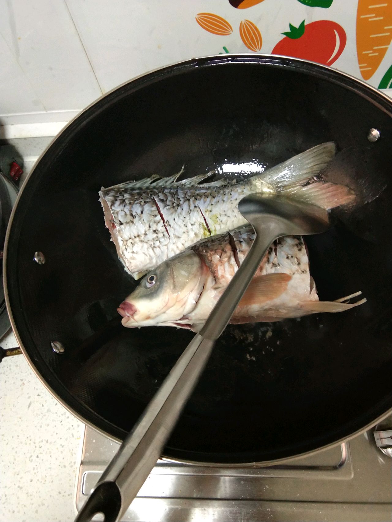酱焖鲤鱼的做法【图解】_酱焖鲤鱼的家常做法_酱焖鲤鱼怎么做_