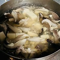 #轻食季怎么吃#晚餐这么吃，瘦到没朋友：平菇肉丝豆腐汤的做法图解3