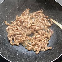 蘑菇肉丝汤的做法图解7