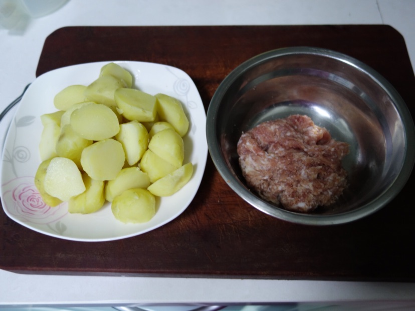 白油肉末土豆的做法图解3