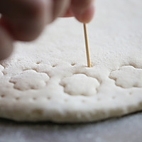 越简单越健康：电饼铛版白面烙饼的做法图解3