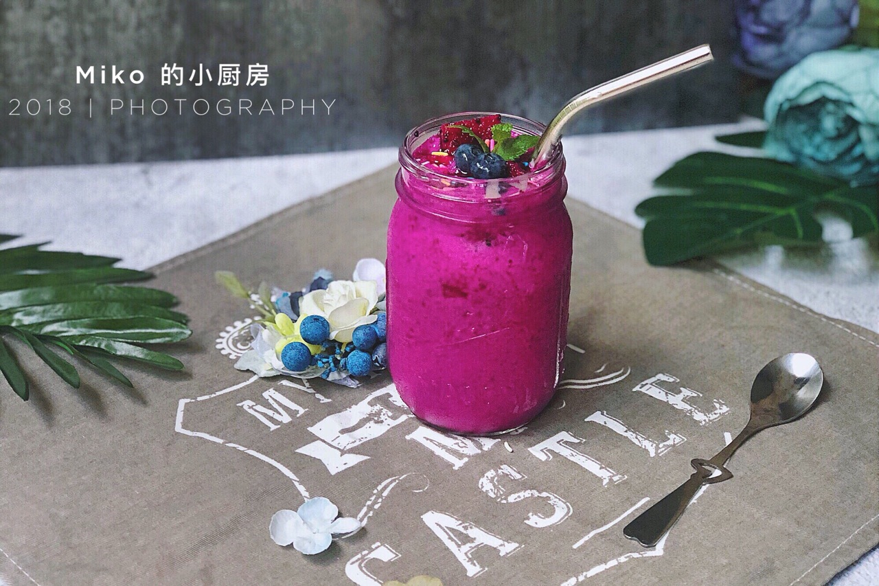 火龙果蓝莓汁怎么做_火龙果蓝莓汁的做法_豆果美食