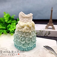 【美食魔法】玫瑰花渐变公主礼服裙马芬杯子蛋糕#相约MOF#的做法图解17
