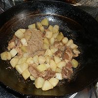 土豆粉丝烩牛肉的做法图解5