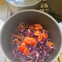 低脂午餐——鸡胸肉炒紫甘蓝的做法图解7