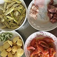 肉炖黄豆角土豆的做法图解2