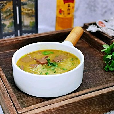 咖喱鸭血粉丝汤