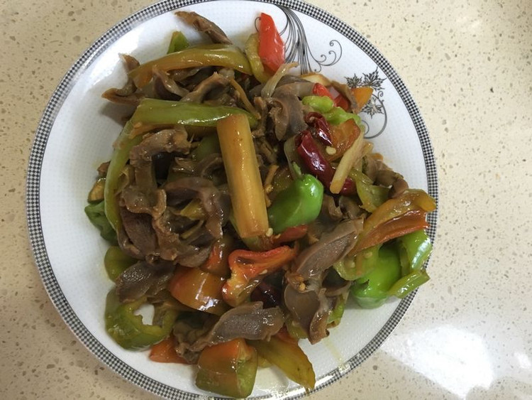 辣椒炒鸡胗的做法