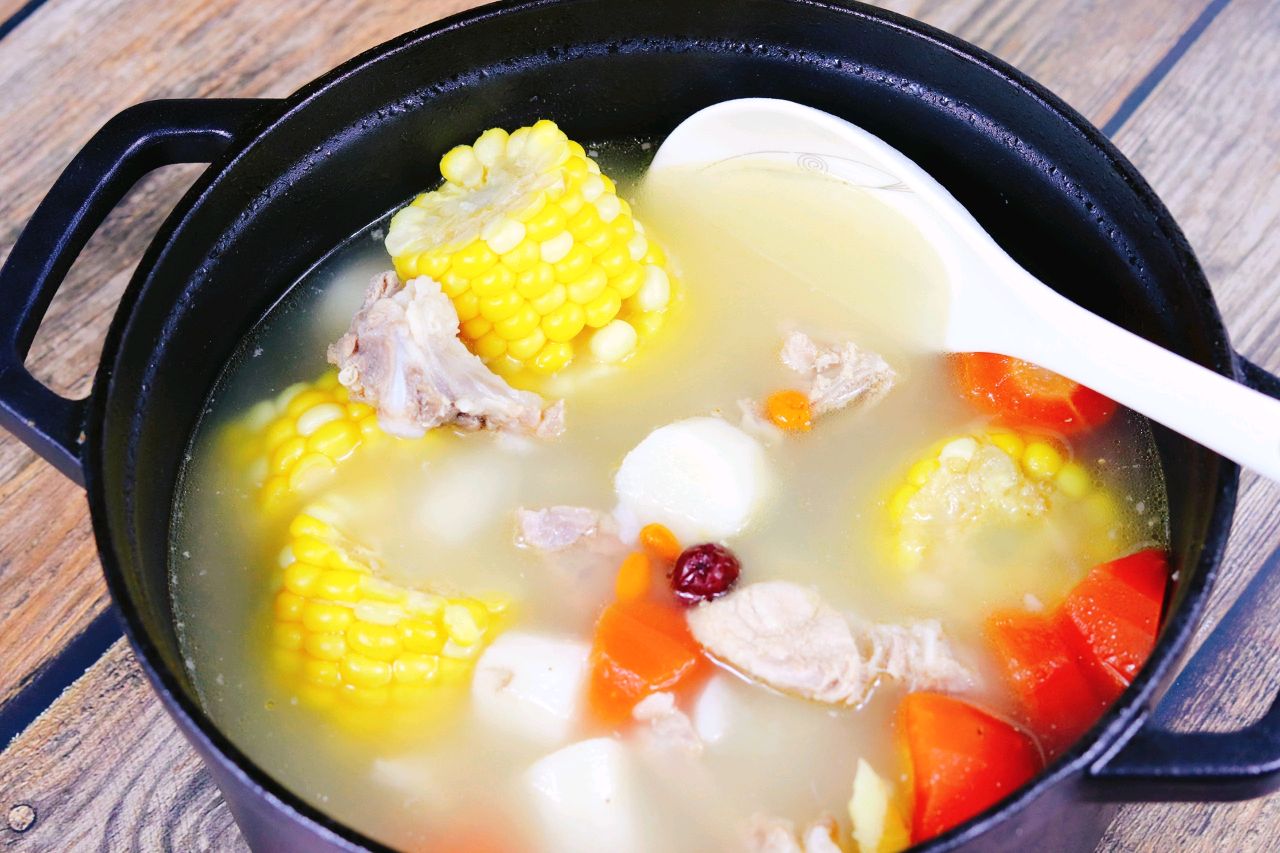 玉米山药排骨汤,玉米山药排骨汤的家常做法 - 美食杰玉米山药排骨汤做法大全