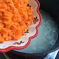 胡萝卜青菜鲜虾粥#a2紫白金吸收实力派#的做法图解7