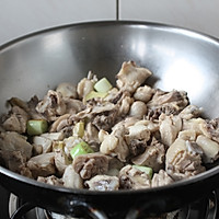 小鸡炖蘑菇的做法图解12