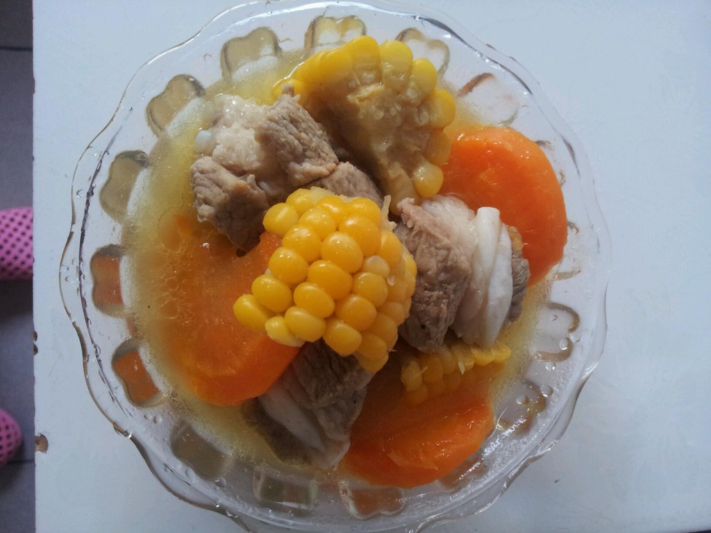 玉米萝卜排骨汤,家常,正宗_大山谷图库