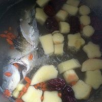 红枣鲫鱼汤的做法图解4