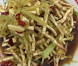 凉拌菜-莴笋鱼腥草的做法