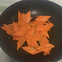 素炒胡萝卜的做法图解3
