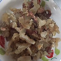 芹菜炒牛筋的做法图解1