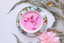 #秋天怎么吃#粉色牛奶醪糟汤的做法