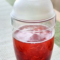 #本周热榜#酸酸甜甜超爽口的草莓冰茶！的做法图解5