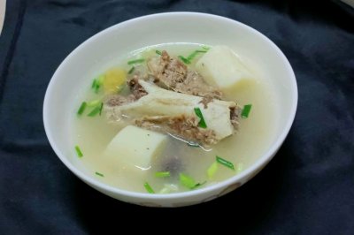 山药筒骨汤
