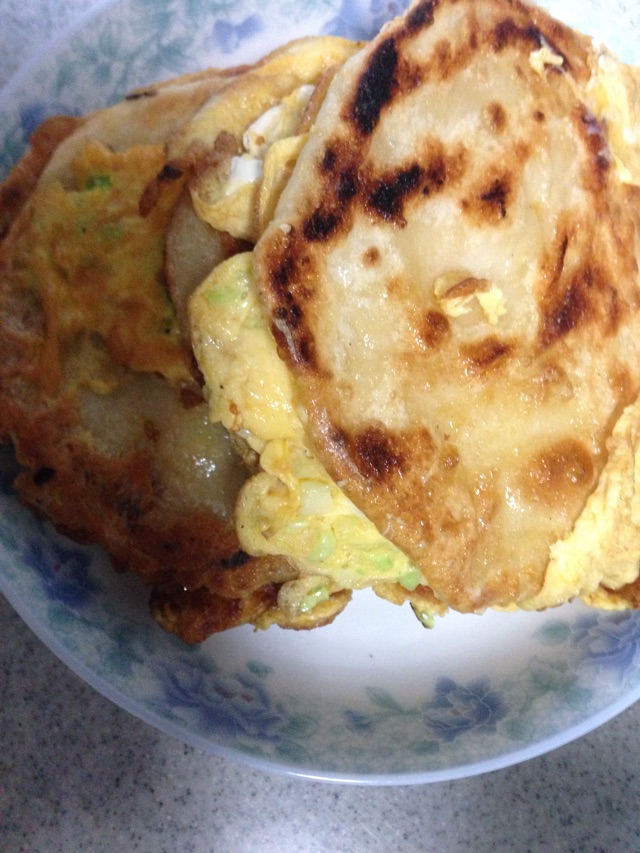鸡蛋灌饼的做法图解16