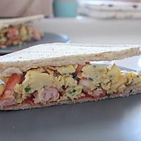 鸡蛋虾仁三明治的做法图解10