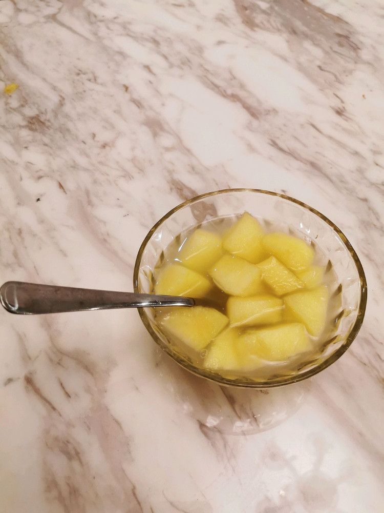 简单的甜品冰糖苹果汤的做法