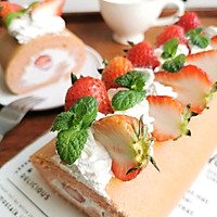 #换着花样吃早餐#春天的颜色，草莓蛋糕卷的做法图解21