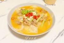 #加油 卡塔尔#酸萝卜羊肉煲，好吃到连汤都喝掉的做法