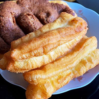 油条和糖油饼