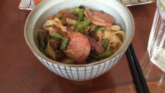 塔吉锅豇豆焖面的做法