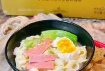 #2022烘焙料理大赛料理组复赛#丝瓜鸡蛋面的做法