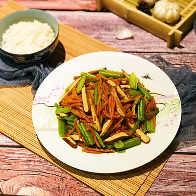 素食——芹菜胡萝卜炒香干