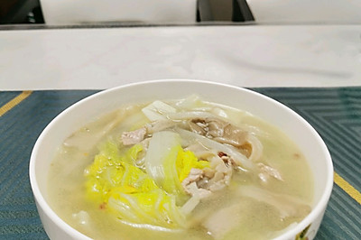 白菜平菇肉汤