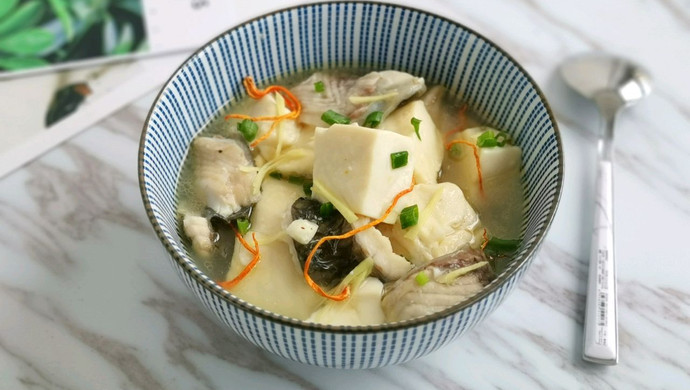 豆腐鱼皮汤