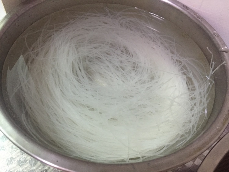 蒜蓉粉丝开背虾的做法图解4